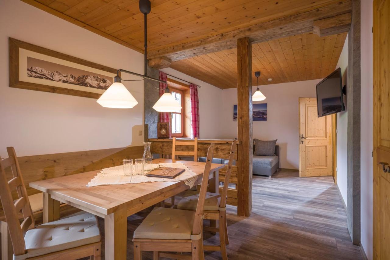 Grittlmuehle Chalet Ferienwohnungen Бриксен-им-Тале Экстерьер фото