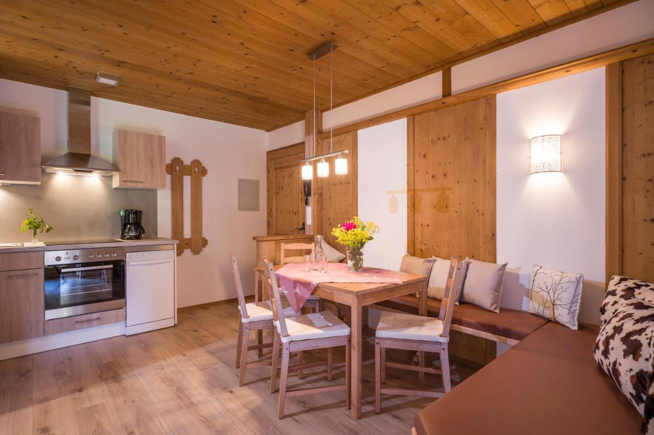 Grittlmuehle Chalet Ferienwohnungen Бриксен-им-Тале Экстерьер фото