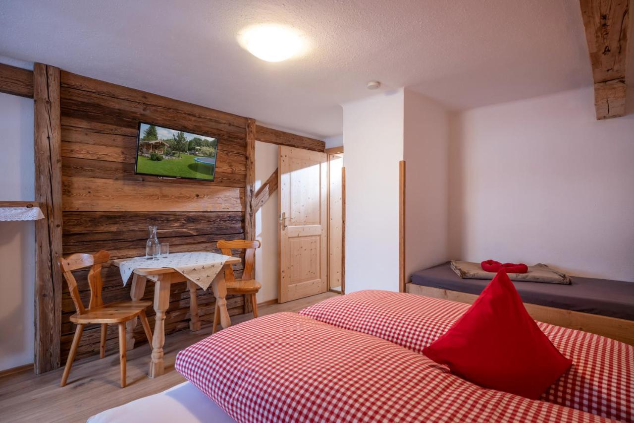 Grittlmuehle Chalet Ferienwohnungen Бриксен-им-Тале Экстерьер фото