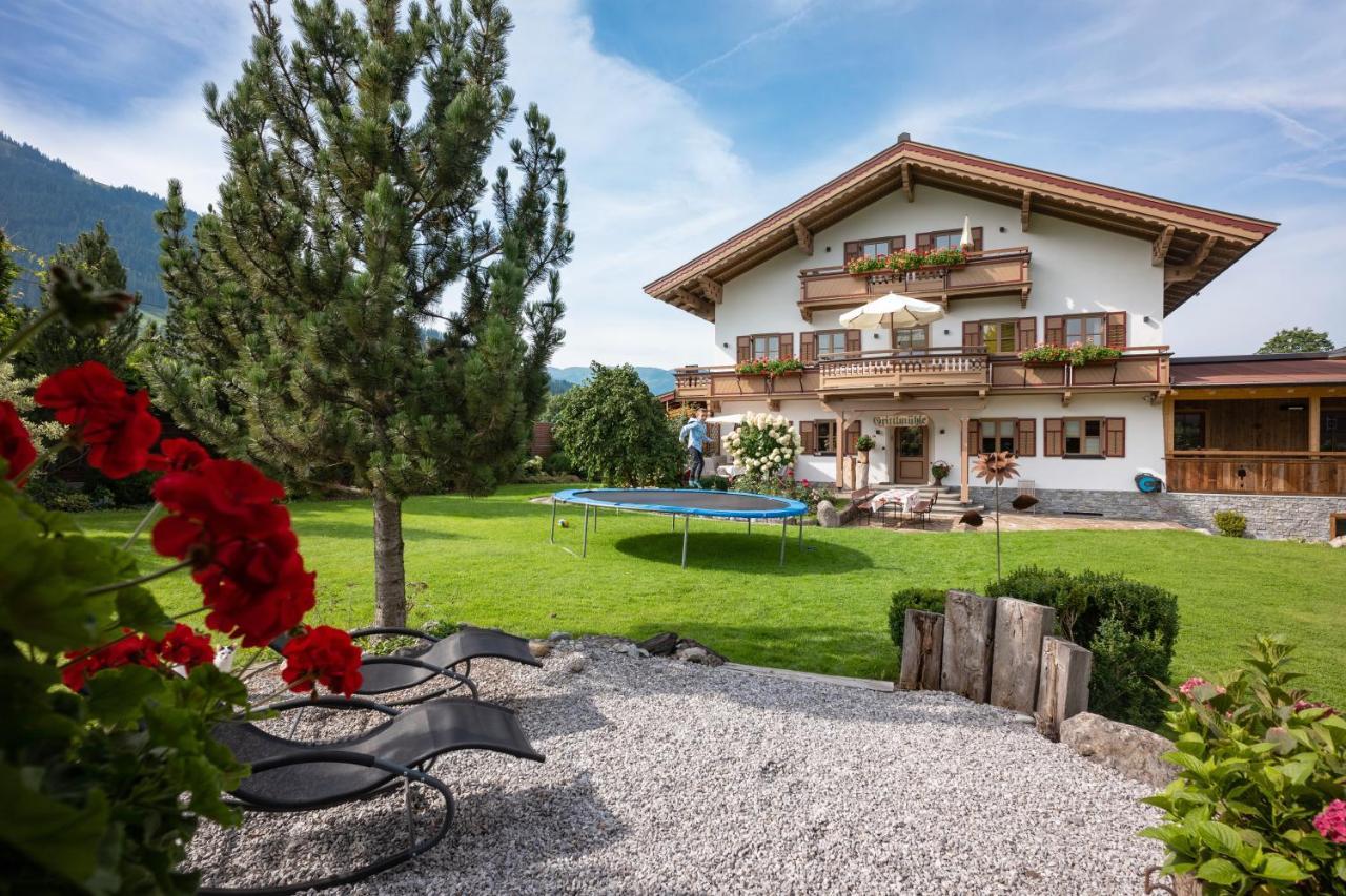 Grittlmuehle Chalet Ferienwohnungen Бриксен-им-Тале Экстерьер фото