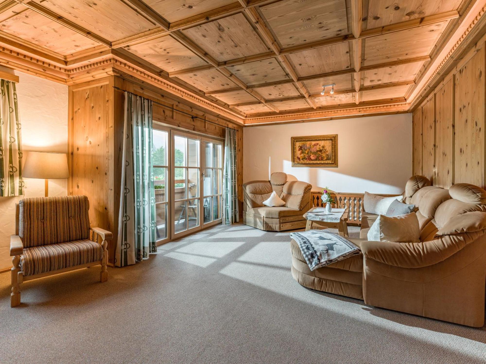 Grittlmuehle Chalet Ferienwohnungen Бриксен-им-Тале Экстерьер фото